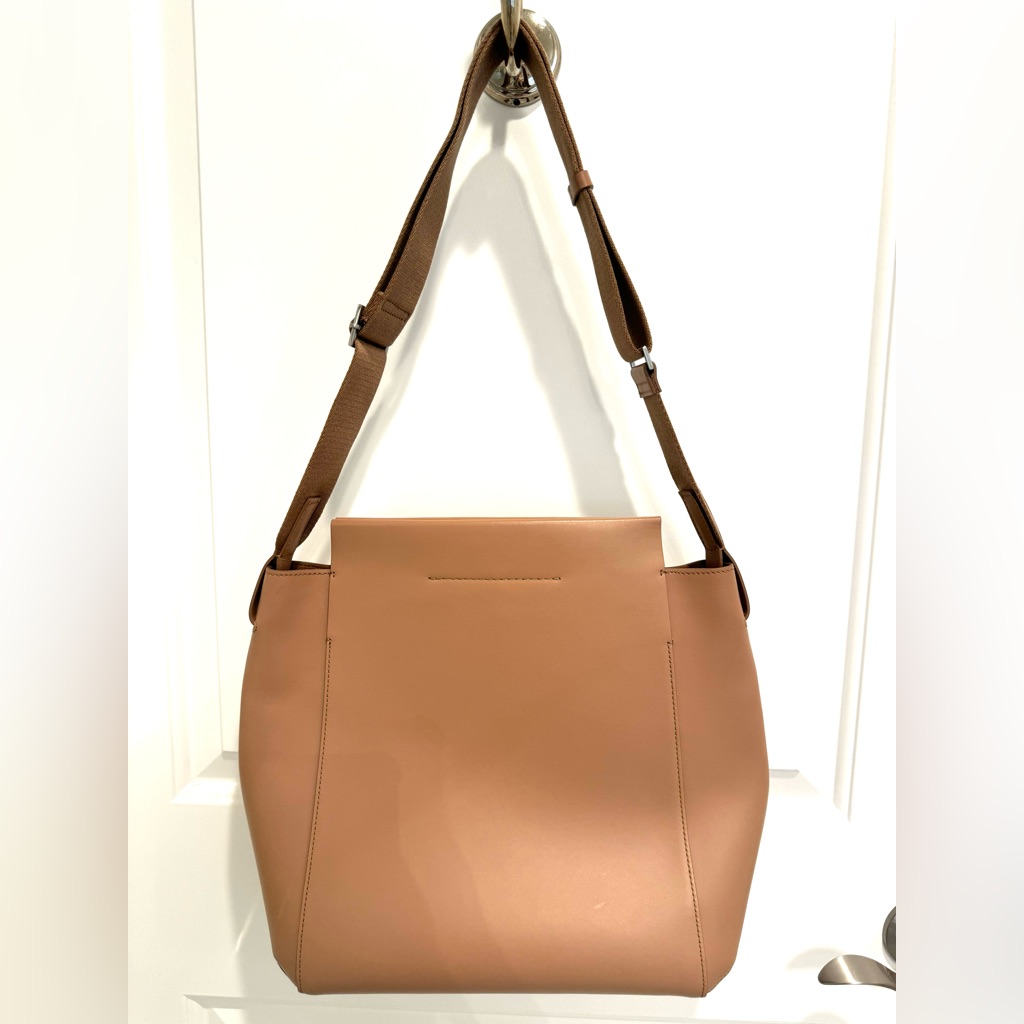 Everlane The Form Tan Light Brown Leather Purse W/ Adjustable Strap